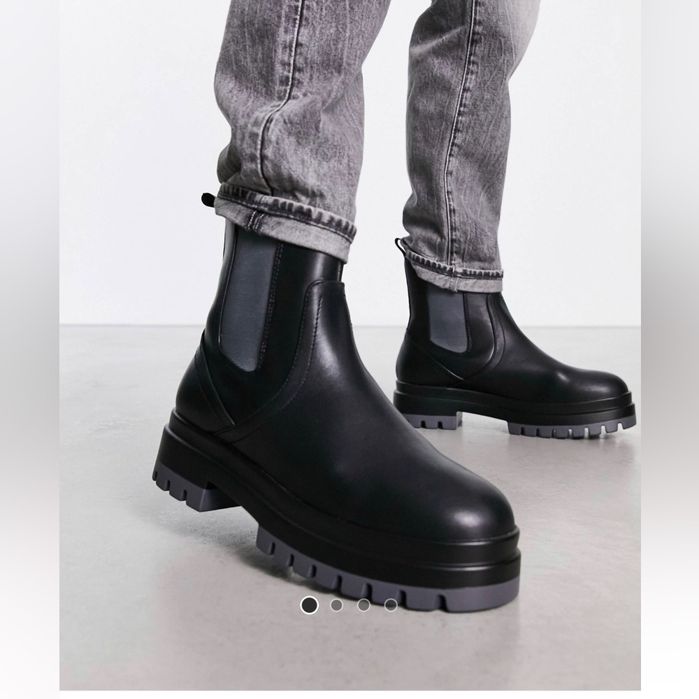 London Rebel X chunky mid calf Chelsea boot with contrast sole grey/black